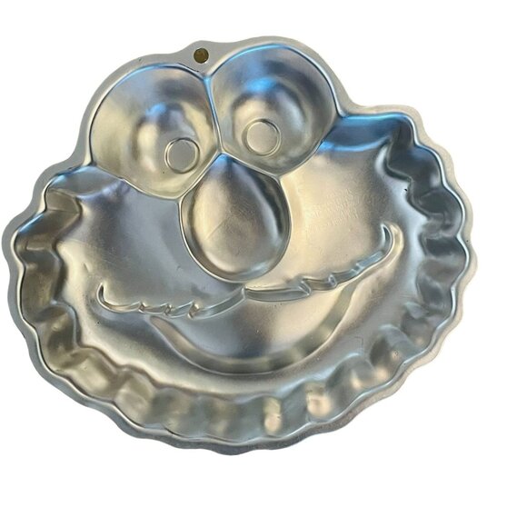 Wilton Industries Cookie Monster Cake Pan 2002 Sesame Street - Picture 1 of 3